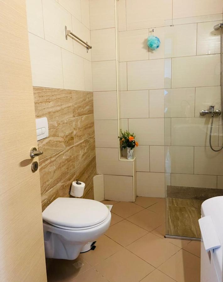 Iraa'S Apartment Саранда Экстерьер фото