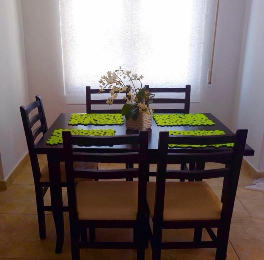 Iraa'S Apartment Саранда Экстерьер фото